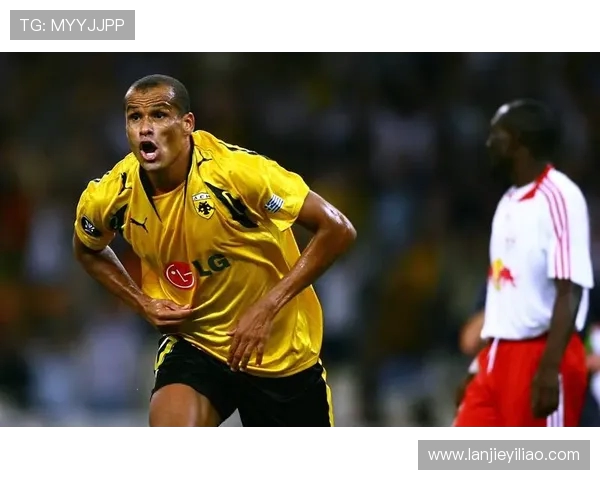 贝利传奇：从绿茵场到世界足坛永恒之星的崛起与辉煌