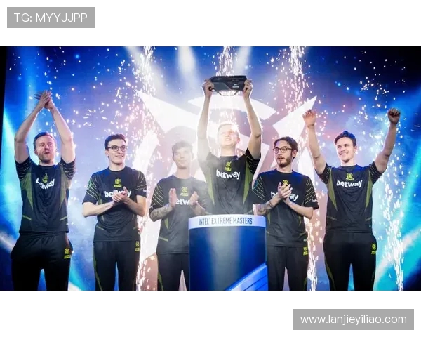 V5战队凭借97分稳居Major赛积分榜首位竞争愈发激烈